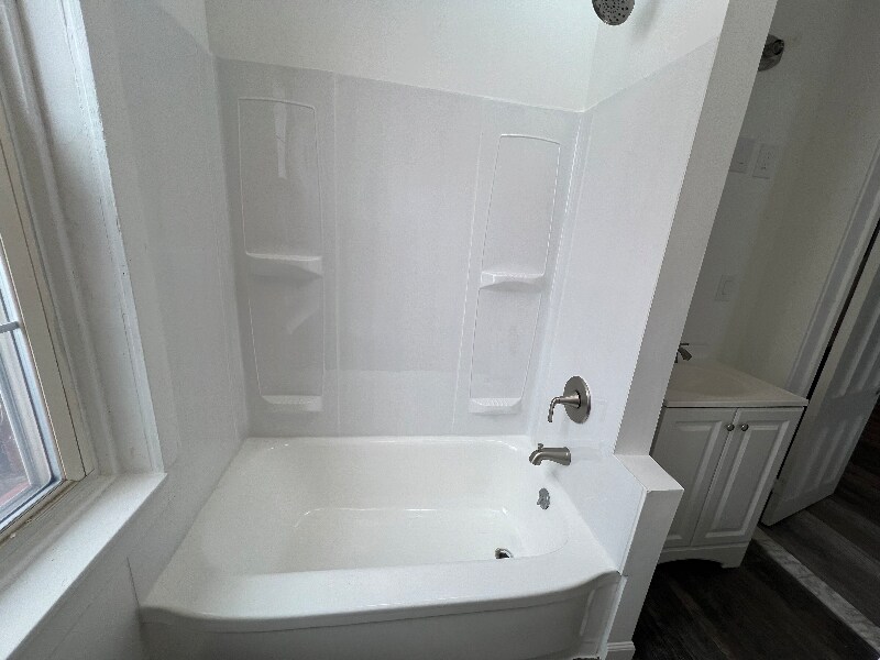 Building Photo - 37 Harmony St