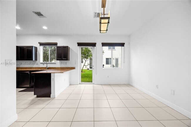 Building Photo - 21416 NW 13th Pl