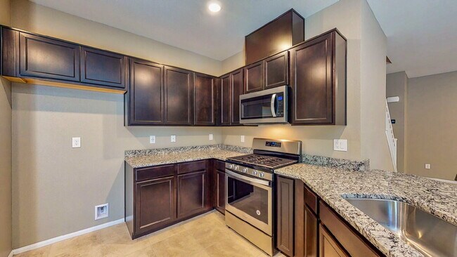 Building Photo - HOLIDAY SPECIAL! SIGN YOUR LEASE BY 12.31.25 AND RECEIVE THE FIRST 2 WEEKS RENT FREE!!  Beautiful...