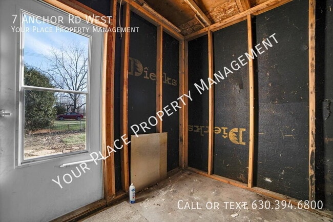 Building Photo - 7 W Anchor Rd