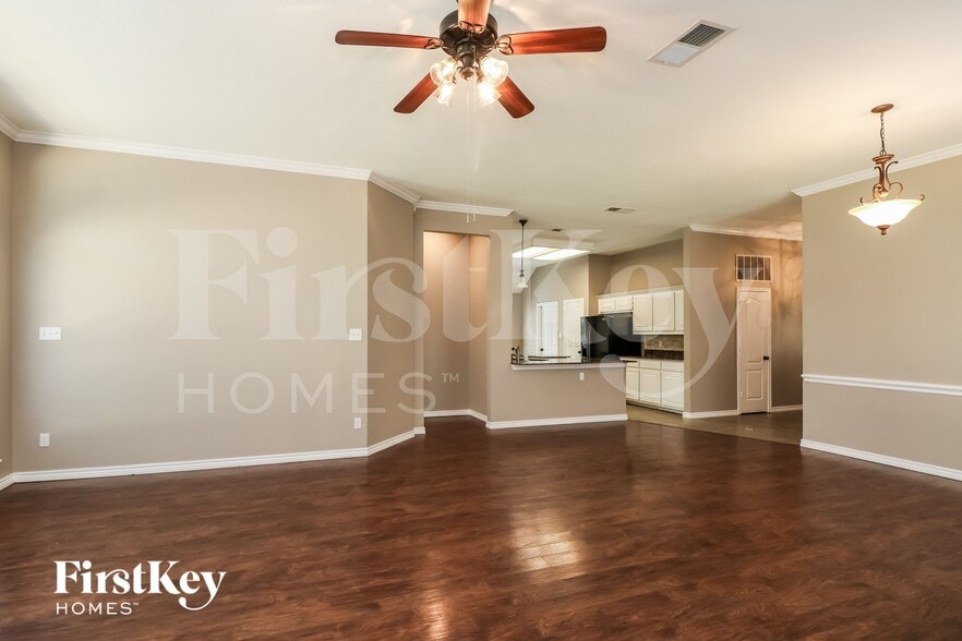 Building Photo - 9037 San Joaquin Trail