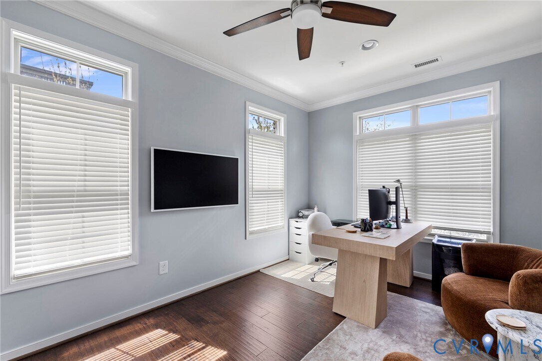 Building Photo - 3920 Village Commons Walk