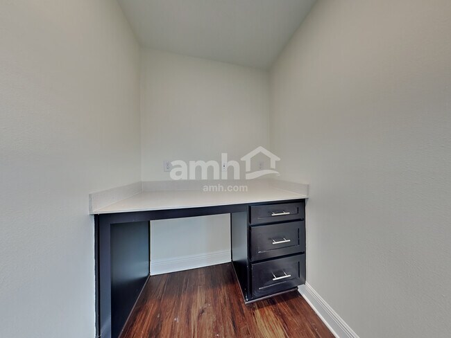 Building Photo - 27446 St Andrews Avenue