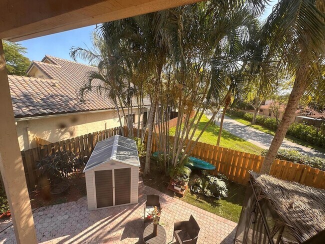 Building Photo - 1728 Shoreside Cir