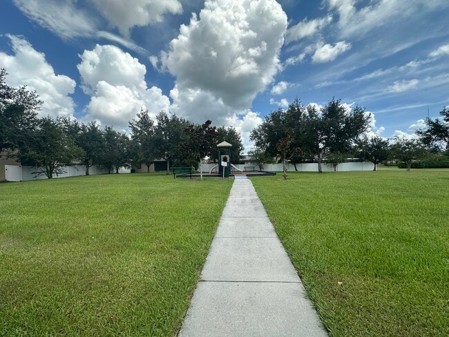 Building Photo - 1002 La Mirada Ct