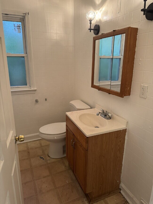 Building Photo - 3251 Spruce St