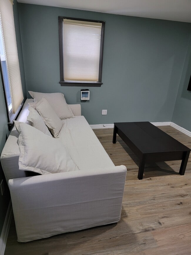 Building Photo - 511 Ocean St