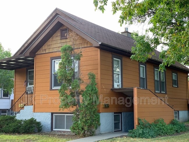 Primary Photo - 1602 8th Ave N