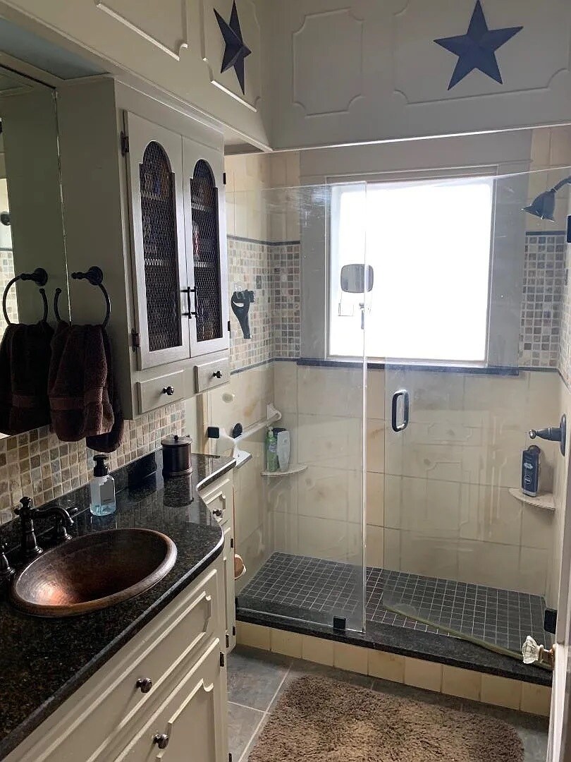 Building Photo - 1313 Fairmont St