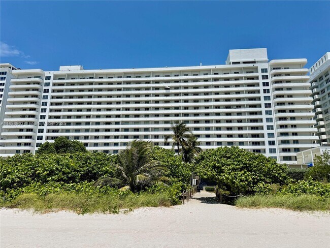 Building Photo - 5555 Collins Ave
