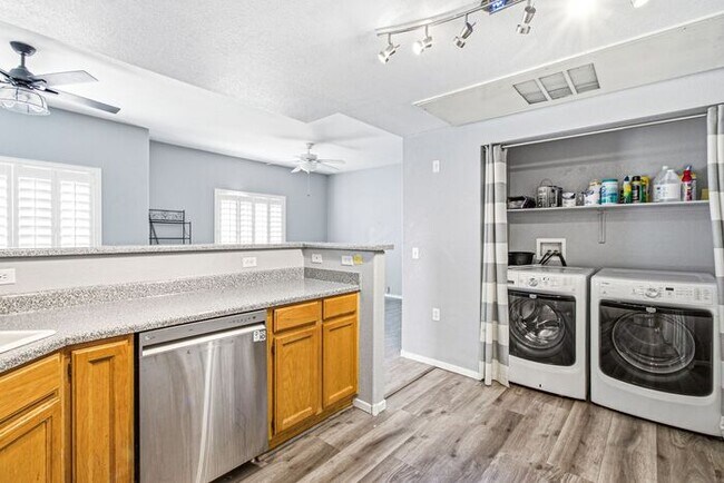 Building Photo - Charming First-Floor 2-Bedroom Condo