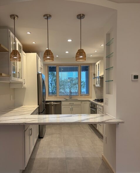 Kitchen - 25 Bogert Pl