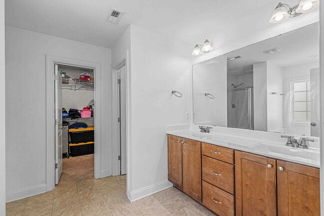 Building Photo - 158 Peytons Ridge Dr