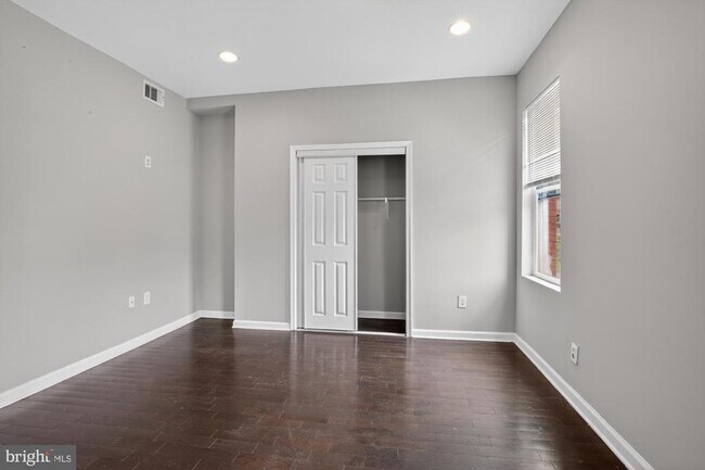 Building Photo - 1626 N 25th St