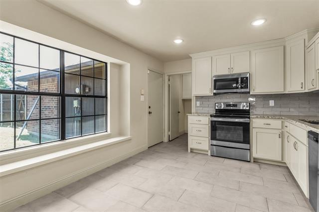 Building Photo - 556 Freestone Dr