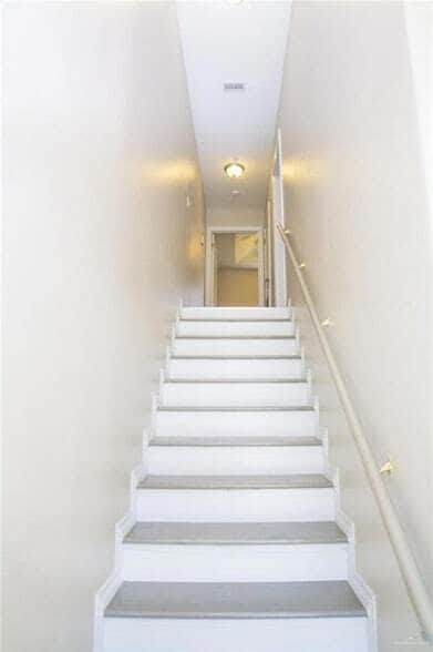 Building Photo - 213 S 49th St