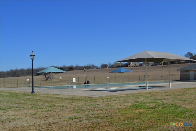 Building Photo - 1603 Neuberry Cliffe
