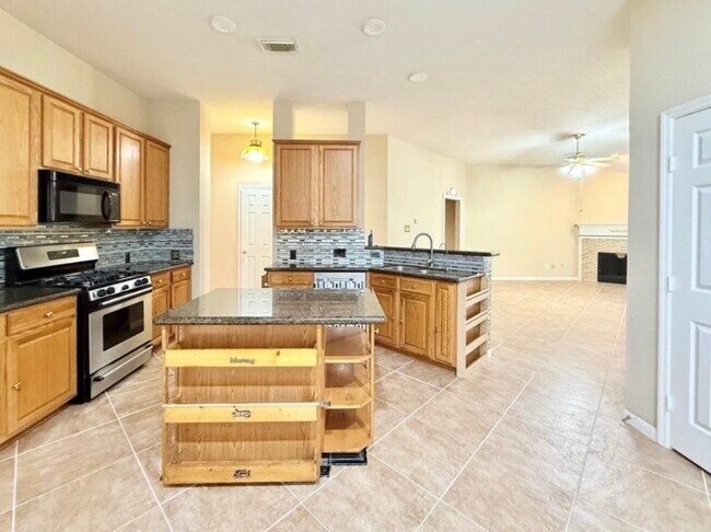 Building Photo - 8514 Spotslyvania Ln