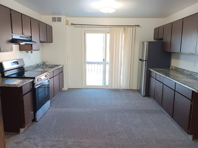 Building Photo - 416 E Main St