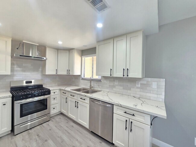 Building Photo - Fully Renovated 3 Bedroom & 2 bathroom Home with Huge Backyard – California City!