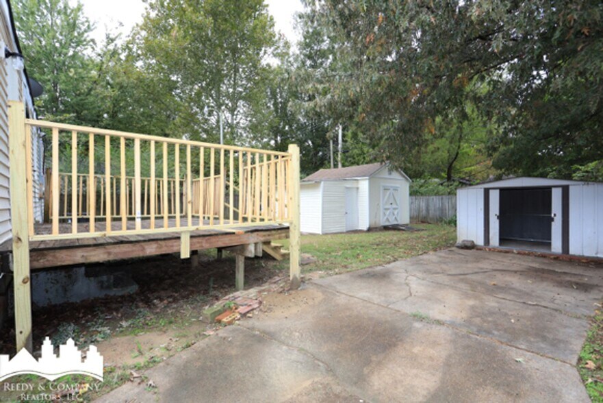 Building Photo - 965 Dillworth St