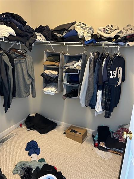 Building Photo - 4 Hemingway St