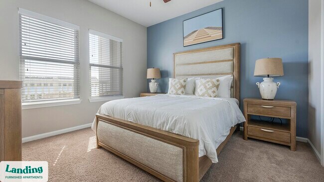 Building Photo - 915 Brentmoor Dr