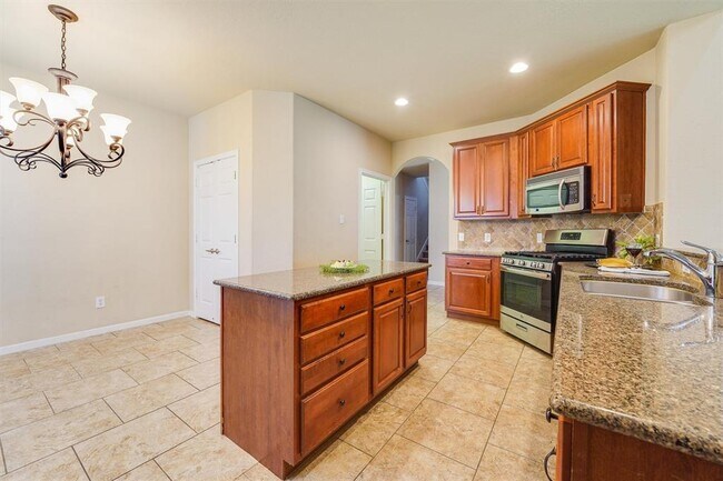 Building Photo - 62 N Planchard Cir