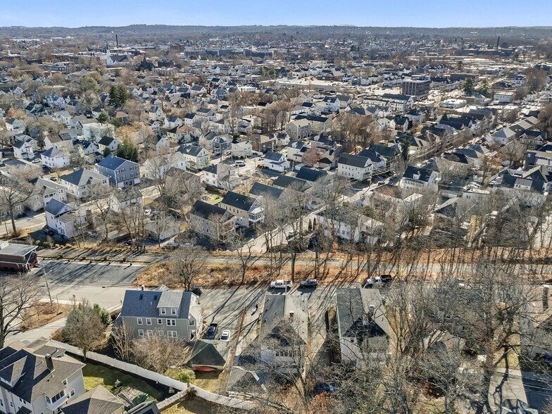 Building Photo - 78-80 Elson Rd