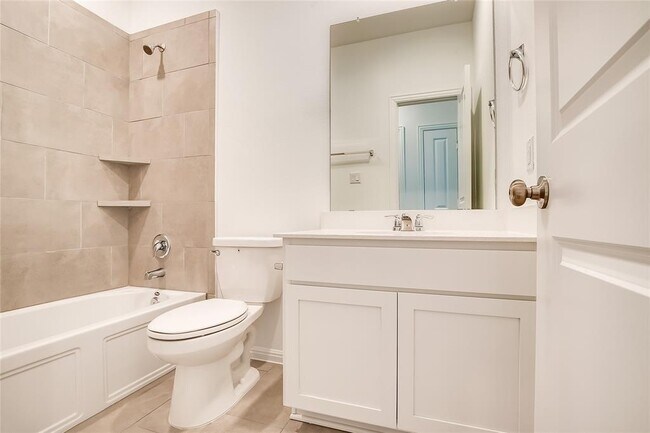 Building Photo - 220 Berean Ln