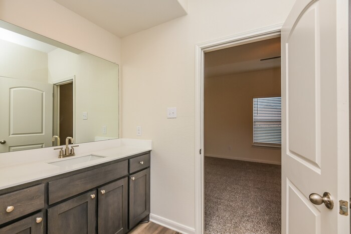 Building Photo - 10900 Gray Mare Dr