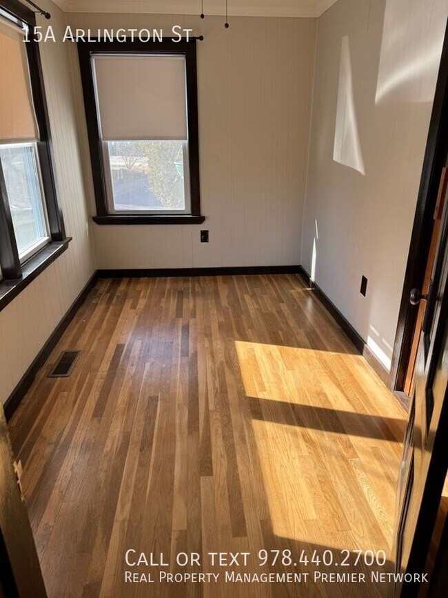 Building Photo - 15 Arlington St