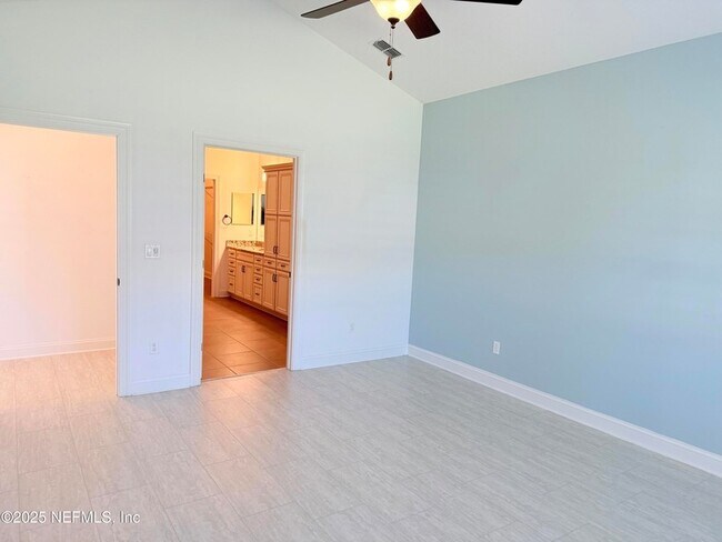 Building Photo - 44 Ocale Ct