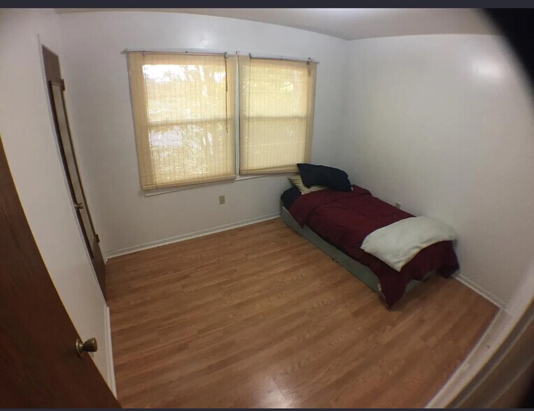 Building Photo - 1747 Donlee Dr