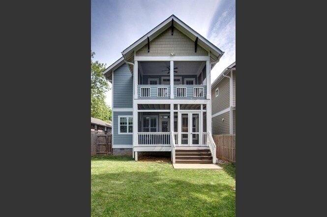 Building Photo - 925 S Douglas Ave