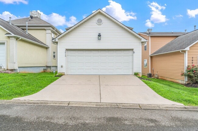 Building Photo - 3956 Archibald Way