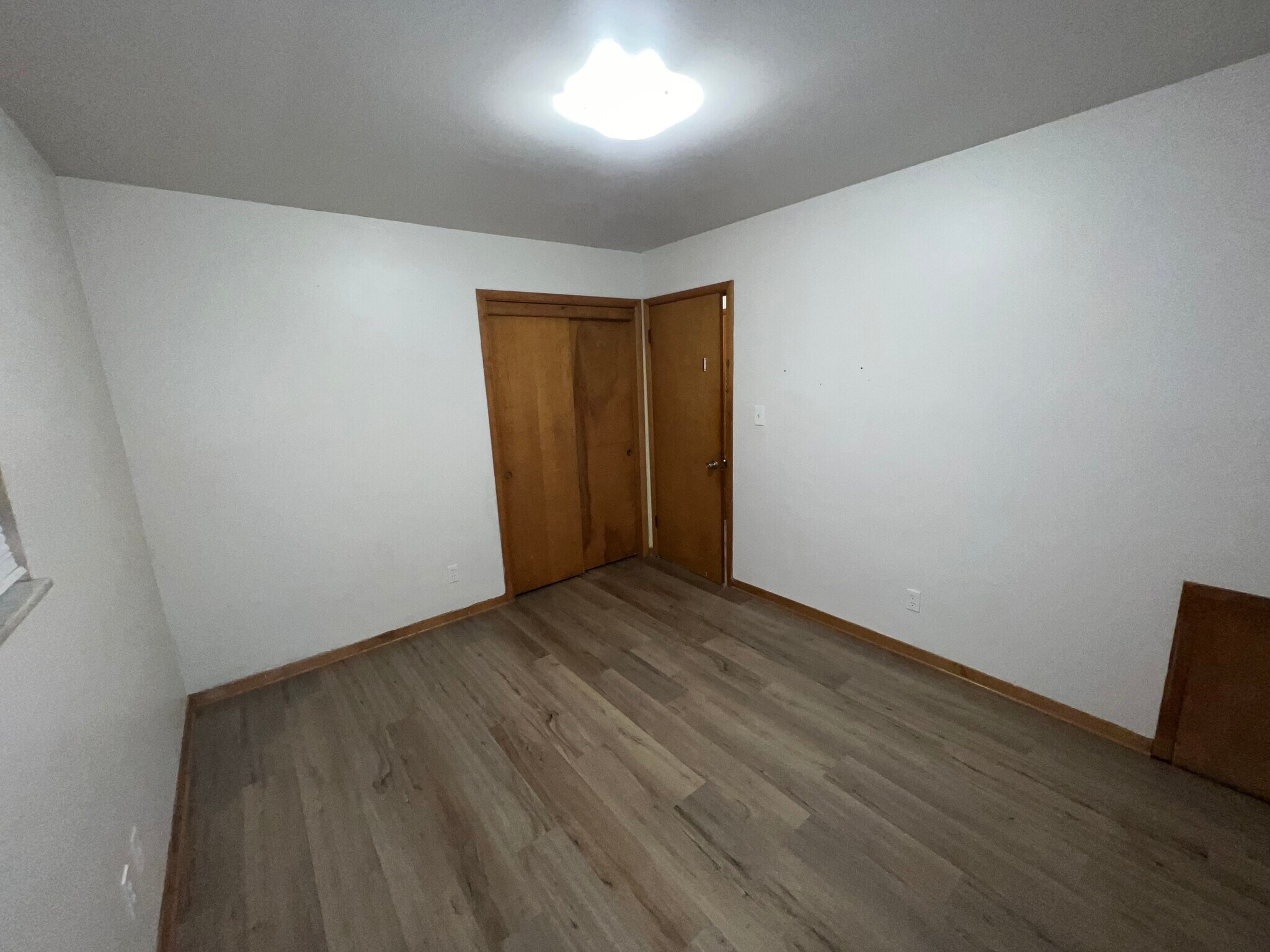 Building Photo - 1390 Forest Glen Dr