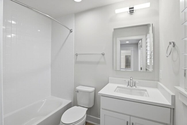 Building Photo - 6924 Rockledge Dr
