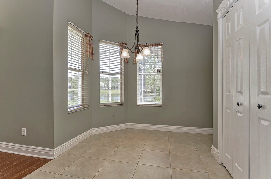 Building Photo - 11816 Easthampton Dr