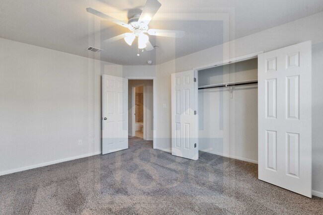 Building Photo - 2214 S Lakeline Blvd