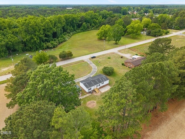 Building Photo - 8540 Godwin-Falcon Rd