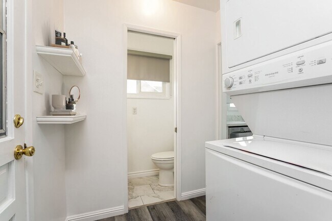 Building Photo - WONDERFUL BUENA PARK HOME FOR LEASE!!  NEW ON MARKET!!