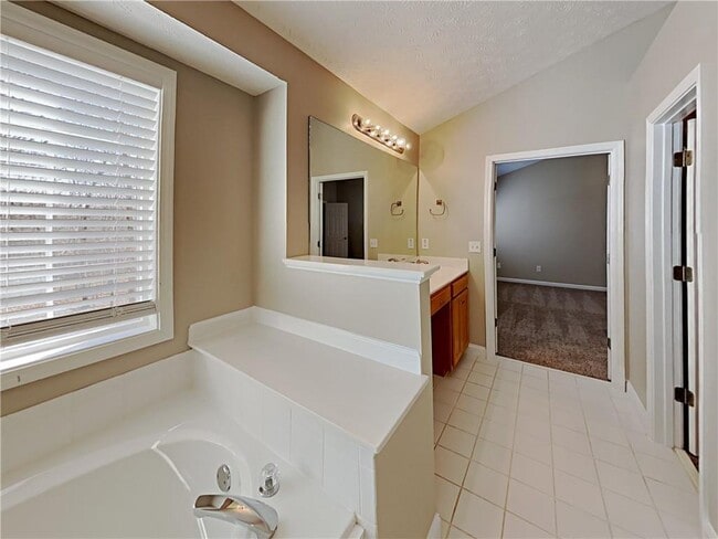 Building Photo - 5650 Gayle Trail