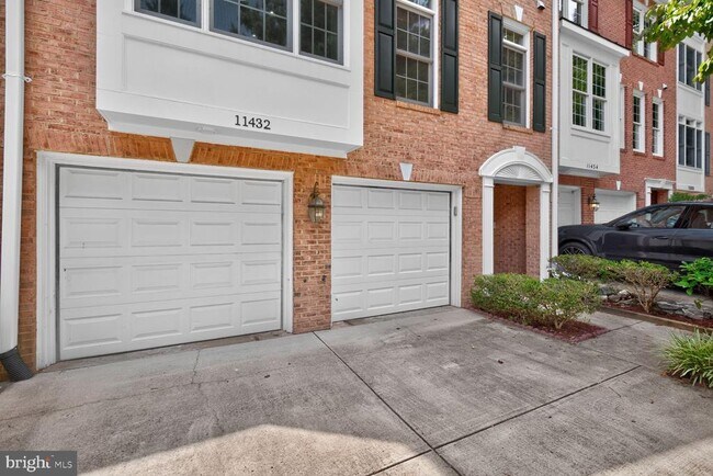 Building Photo - 11432 Cedar Ridge Dr