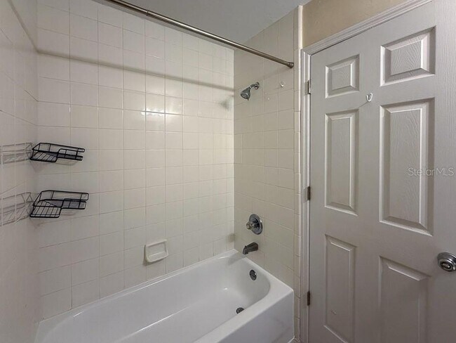 Building Photo - 4003 SW 27th St