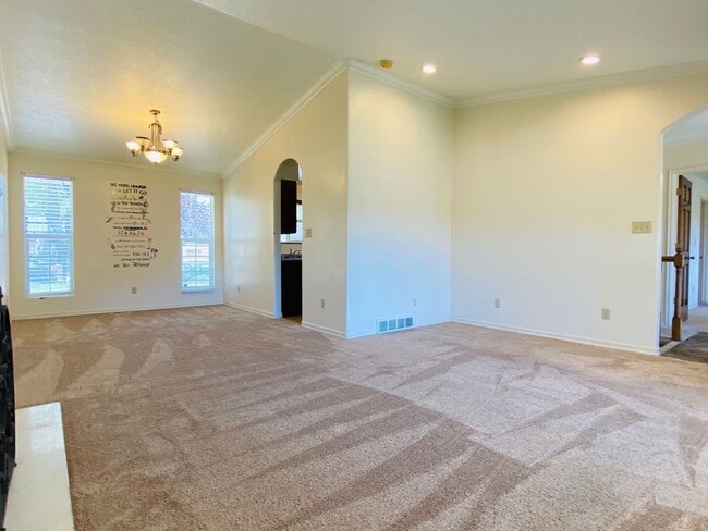 Building Photo - Beautiful Rambler at Little Cottonwood Can...