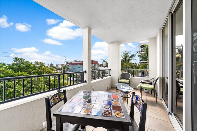 Building Photo - 101 SE 20th Ave