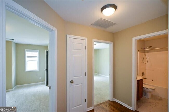 Building Photo - 1781 Waterside Dr