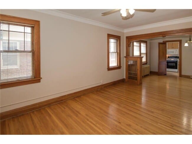 Building Photo - 3216 Fremont Ave S