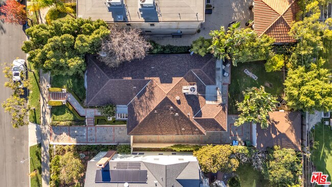 Building Photo - 10575 Holman Ave